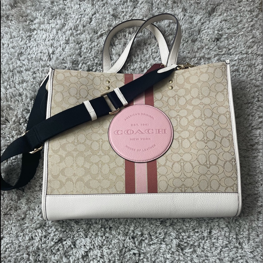 Coach Dempsey tote 40in